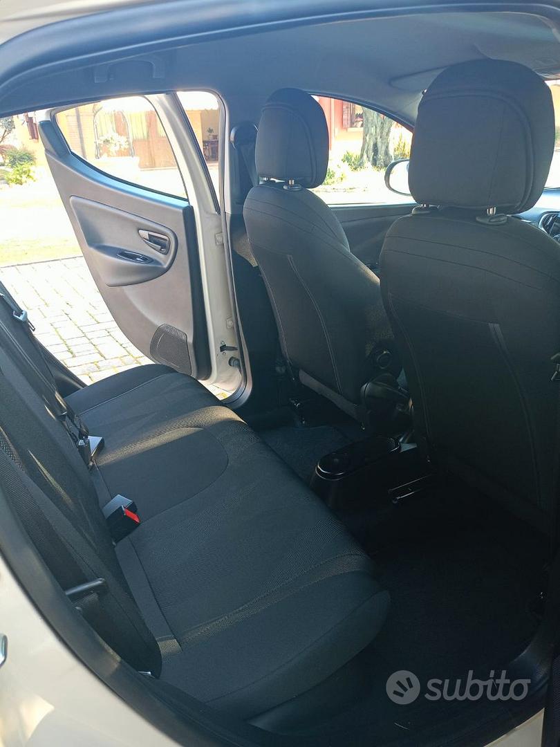 Lancia Ypsilon 2019 photo 5