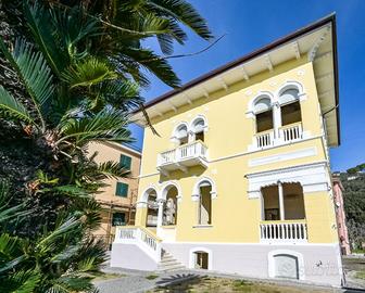 2 LOCALI A LAVAGNA
