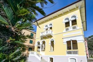 2 LOCALI A LAVAGNA