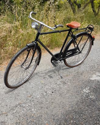 Bici d’epoca nera anni ’30/’50 – sellino Brooks
