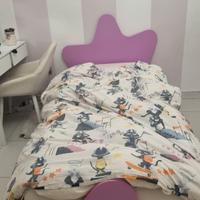 letto a una piazza a forma di corona