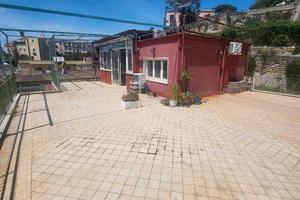 Pozzuoli Via Angelo Compagnone rif.210V