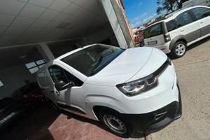 Toyota proace 3 posti