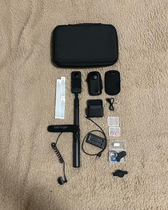 Insta 360 +Batterie+Treppiede+Mic+Case