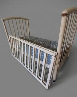 Lettino per bambini  in legno con materasso