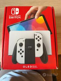 Nintendo Switch OLED 64GB Bianca