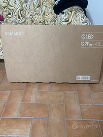 Tv Samsung 43 polllici Qled ultra slim