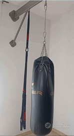 Sacco da box 50 kg + staffa in ferro