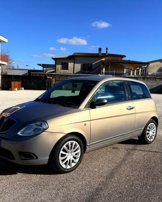 Lancia Ypsilon 1.2 Argento