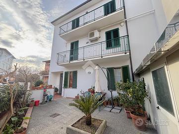CASA SEMINDIPENDENTE A MONTEMURLO