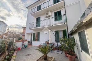 CASA SEMINDIPENDENTE A MONTEMURLO