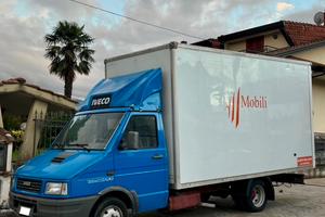 Furgone cassonato Iveco Daily 35-10, patente B