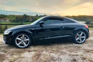 Audi TT coupé 2.0 TDI Quattro