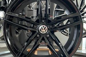 Cerchi in lega dedicati VW da 17 e 18 per Golf
