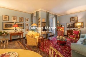 Appartamento di 164 m² con 5 locali e box auto a M