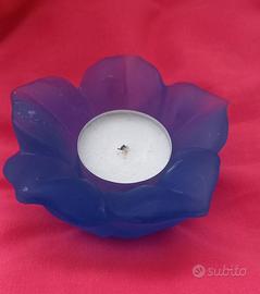 Portacandela fiore in vetro blu