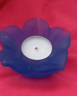 Portacandela fiore in vetro blu
