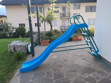 Scivolo da giardino 