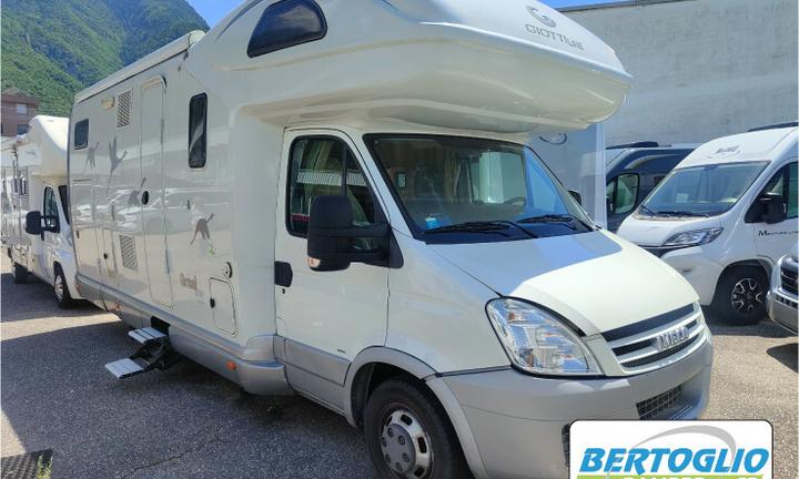 712 giotti line graal z600 mansardato con garage i