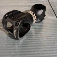 Attacco manubrio Raceface Aeffect Diam. 35mm