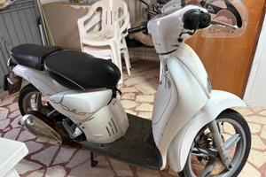 APRILIA SCARABEO 50- ANNO 2015 OTTIMECONDIZIONI