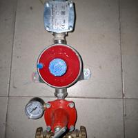 Regolatore di pressione GPL con manometro