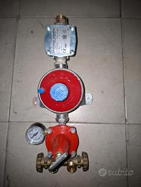 Regolatore di pressione GPL con manometro