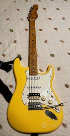 Fender Stratocaster HSS buttercream MEX