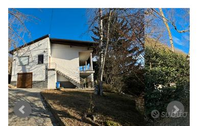 Villa indipendente con giardino
