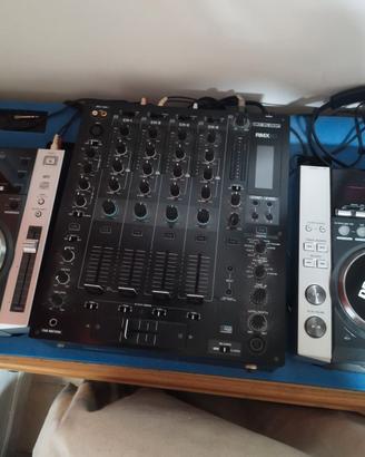 Cdj Pioneer 200 e mixer RMX60 pari al nuovo .