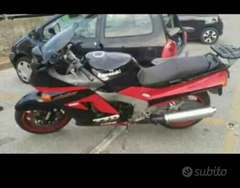 Kawasaki zzr 1100 solo pezzi di ricambio