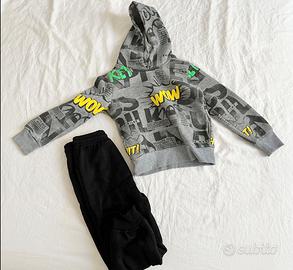 Completo felpa e pantaloni grigia e colorata