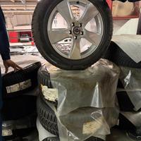 Treno di 4 Pneumatici invernali Pirelli - 235/55/1