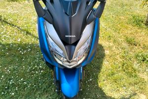 Honda Forza 350