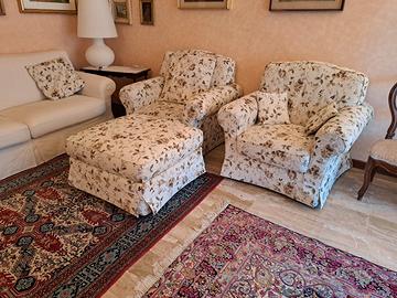 Divano + 2poltrone e pouf
