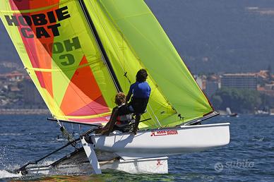Catamarano Hobie Dragoon