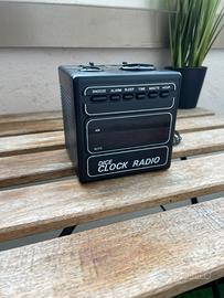 Radio Sveglia Vintage a Cubo Alpha-Tek RS-188