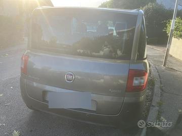 Auto fiat multipla bipower