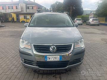 Volkswagen touran 7 posti anno 2009 125.000 k