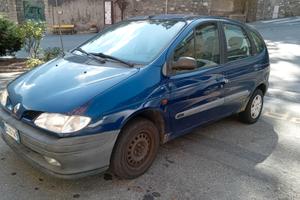 Renault Scenic Megane 272.000 km anno 1998 benzina