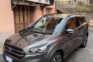 Ford kuga st line awd 4x4