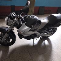 SUZUKI GSR 600 del 2008 con 32530 Km