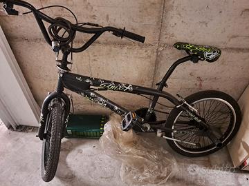 BICICLETTA BMX
