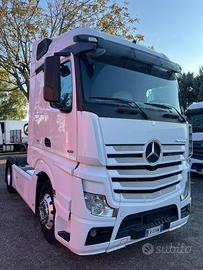 Trattore stradale mercedes