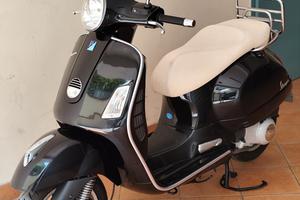 vespa gts 250