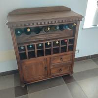 mobile cantinetta vini