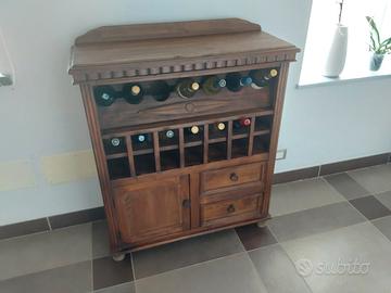 mobile cantinetta vini