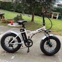 Bici Elettrica Icone Marines