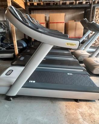 TECHNOGYM EXCITE RUN NOW 500 LED TAPIS ROULANT