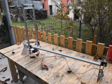 Taglia polistirolo a filo caldo automatica cnc